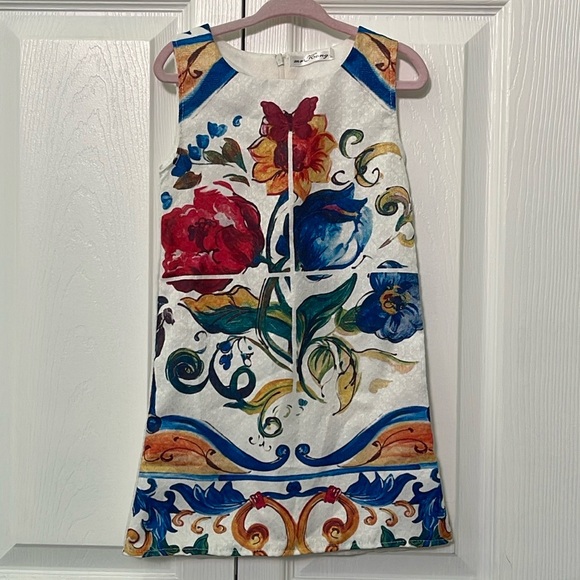 Sold on another site 
Zip up floral tile print dress - Picture 1 of 1